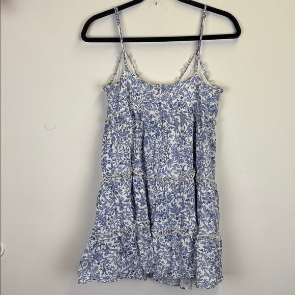 Gianni Bini Blue and White Tiered Dress with Adjustable Strap/ Size Medium - Picture 8 of 10